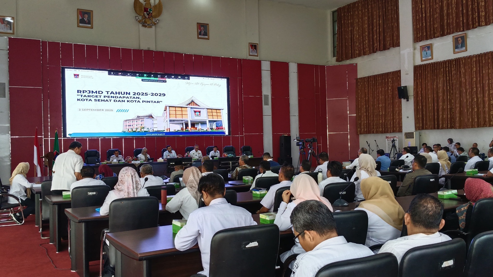 https://ppid.padang.go.id/public/public