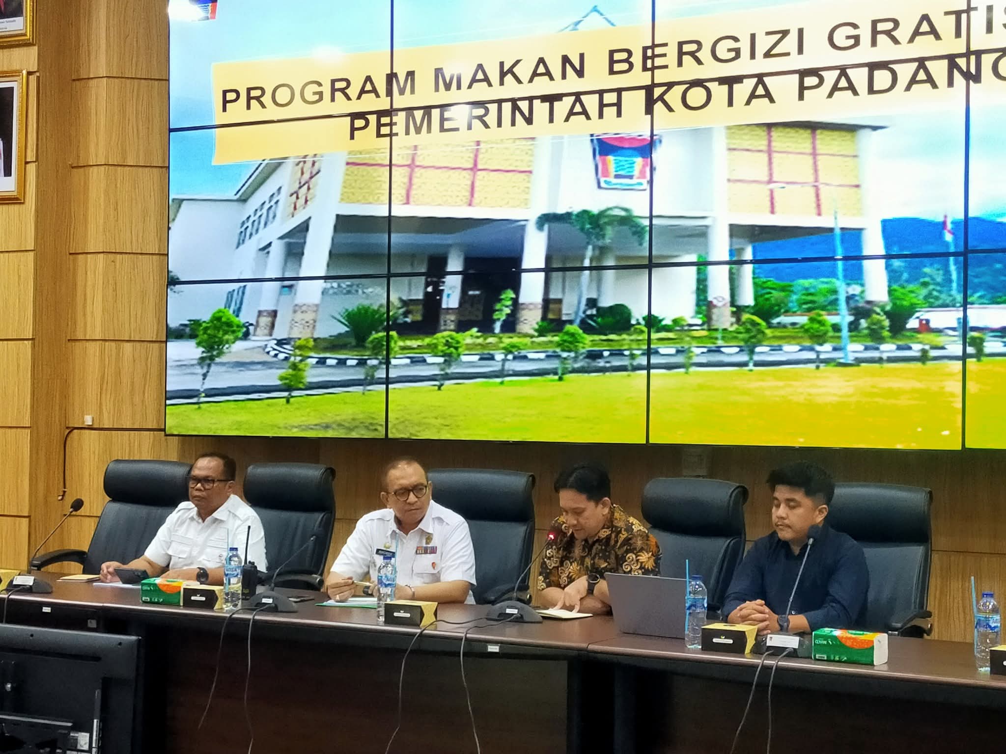 https://ppid.padang.go.id/public/public