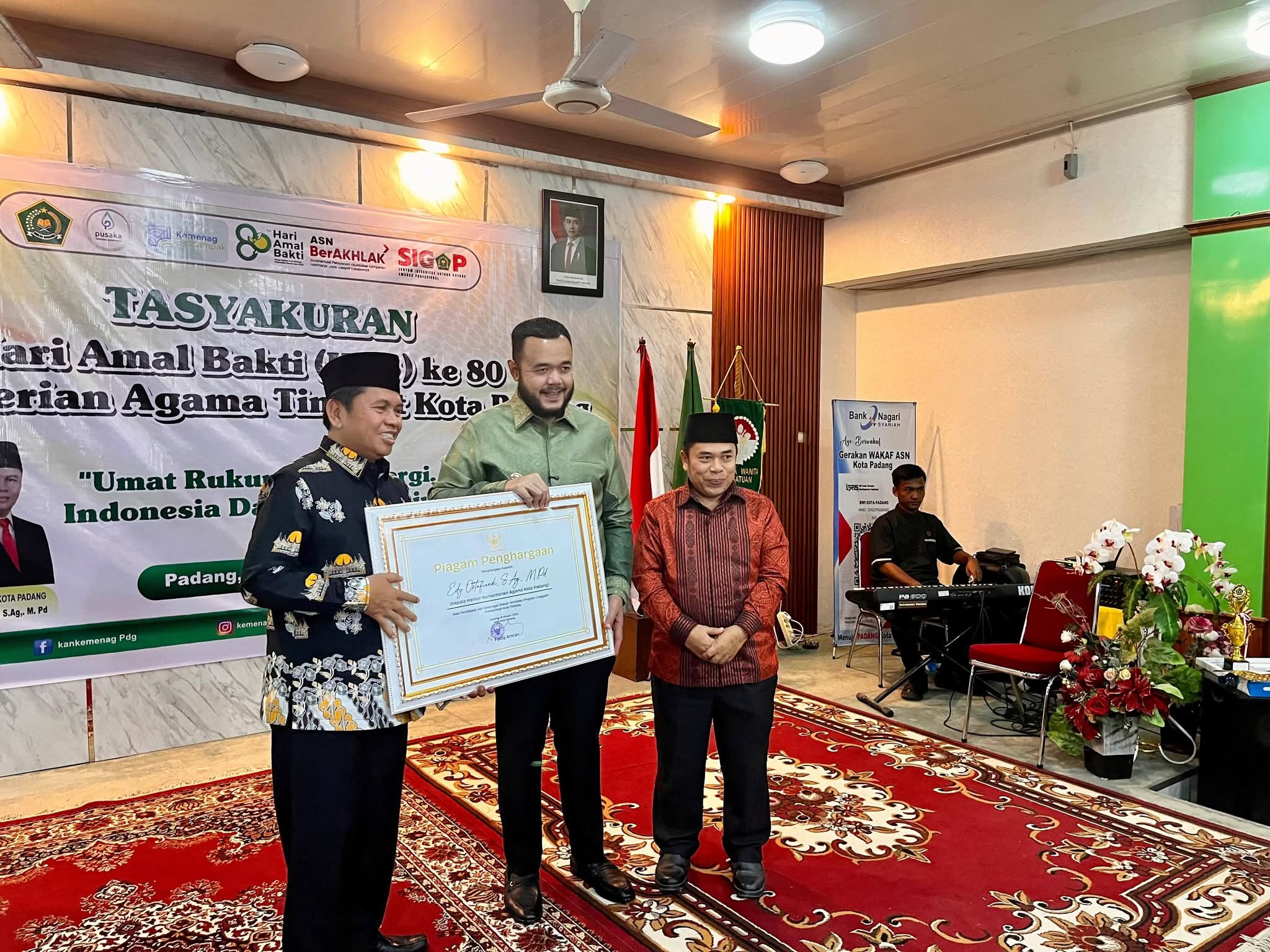 https://ppid.padang.go.id/public/public