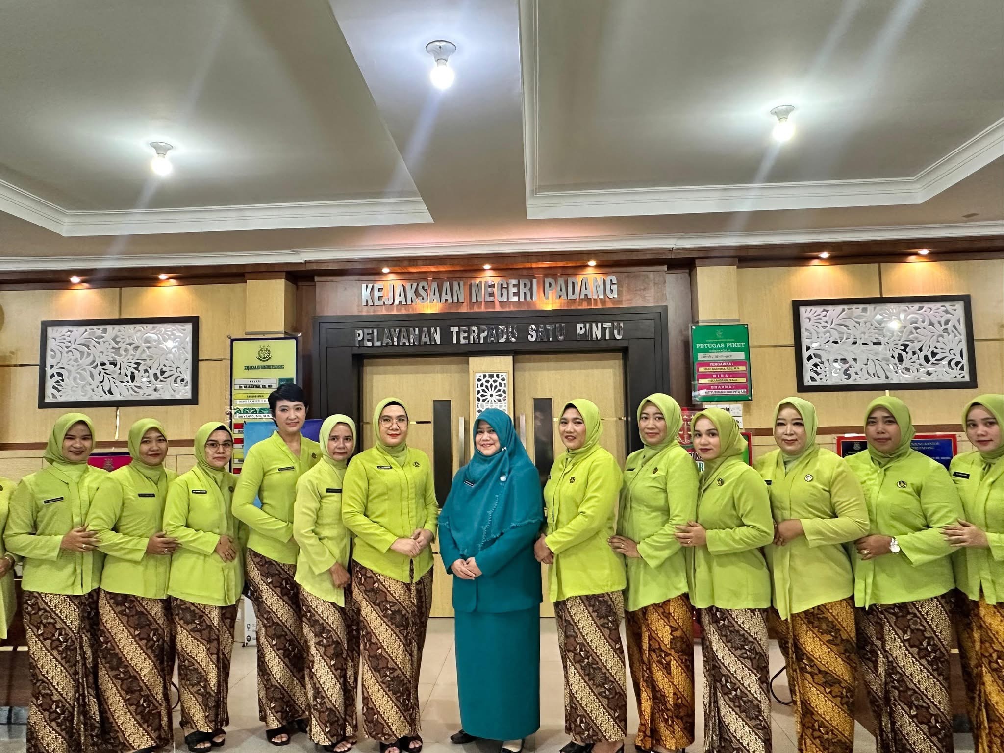 https://ppid.padang.go.id/public/public