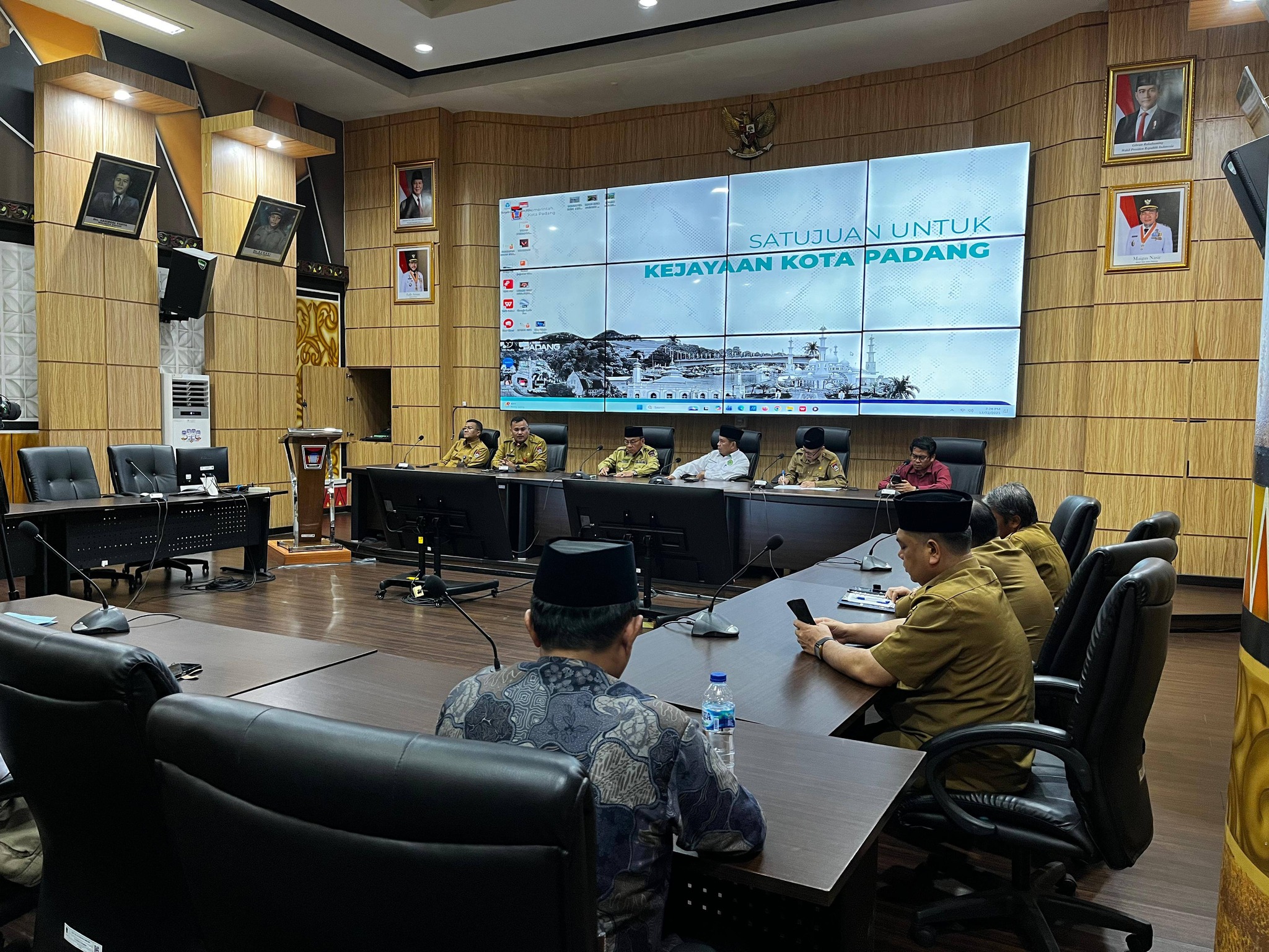 https://ppid.padang.go.id/public/public