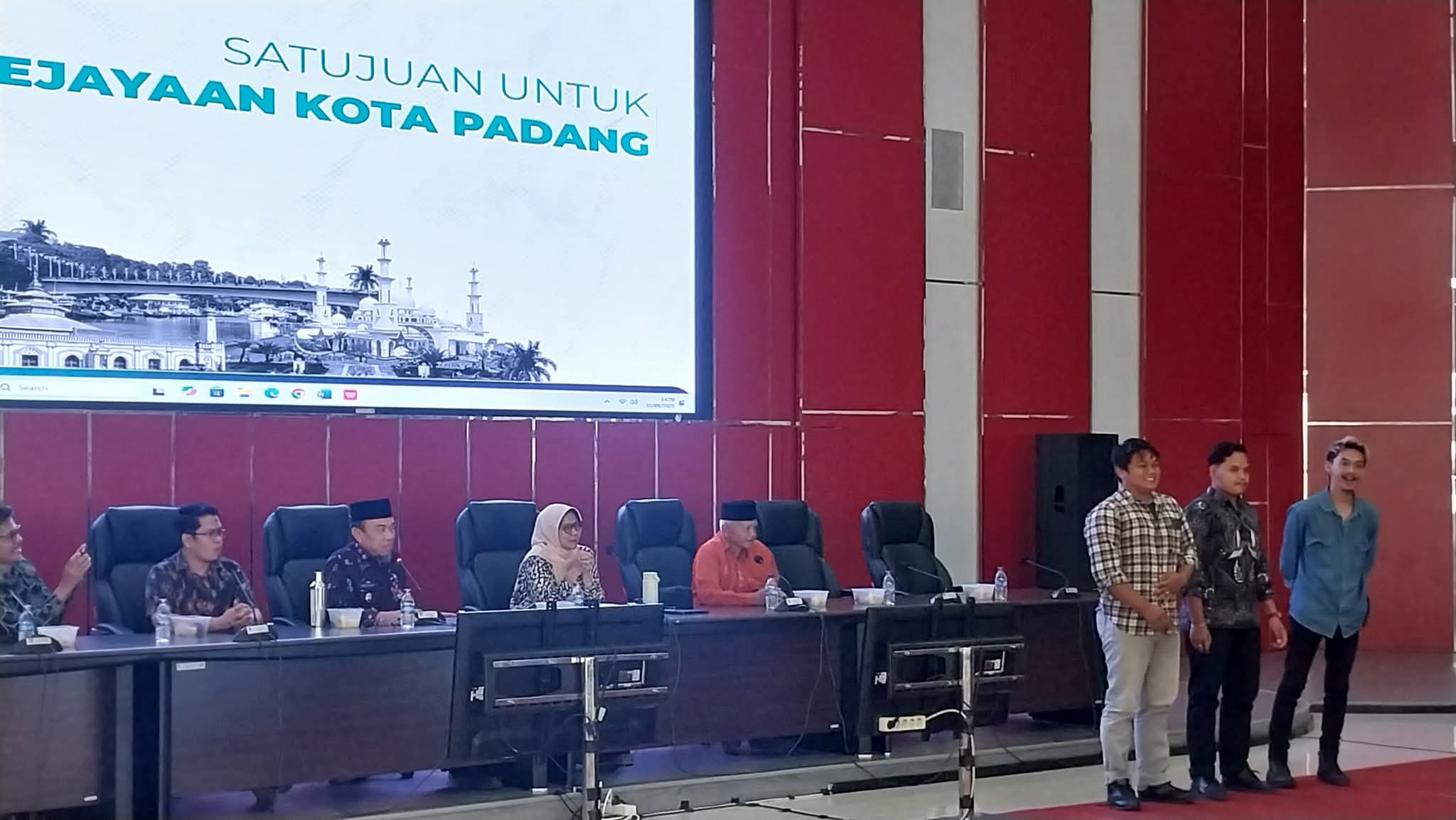 https://ppid.padang.go.id/public/public